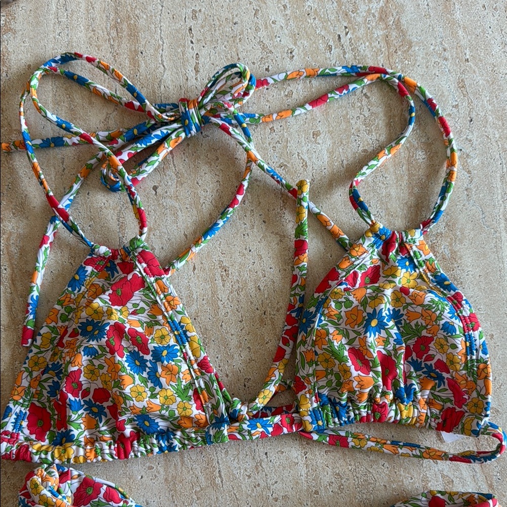 Montce Floral Triangle Bikini - Red, Blue, Yellow, Green - Picture 3 of 5